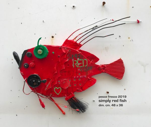 simply red fish